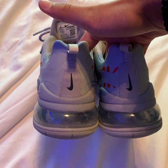 Men’s Nike Air 270’s - Picture 4 of 5